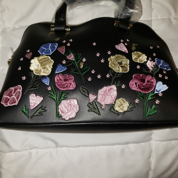 Studio 33 Small Dome Satchel with Floral embroider - Picture 4 of 6